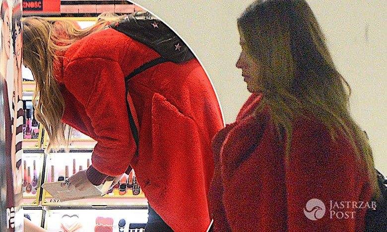Wystrojona jak na randkę Marcelina Zawadzka w seksownych kozaczkach poszła do sklepu po bułki!