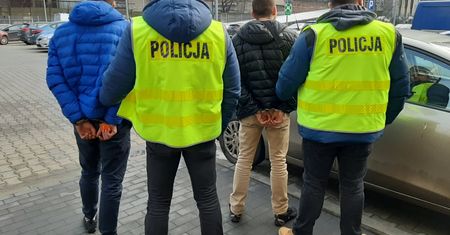 Łódź. O północy zadzwonił na policję. Efekt był natychmiastowy