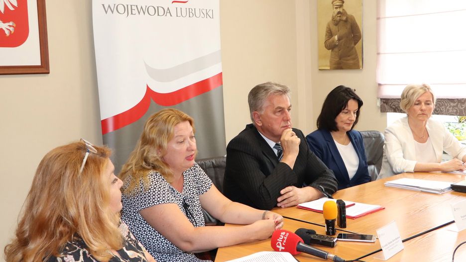 Wojewoda lubuski skrytykował działania szpitala w Zielonej Górze ws. bakterii New Delhi