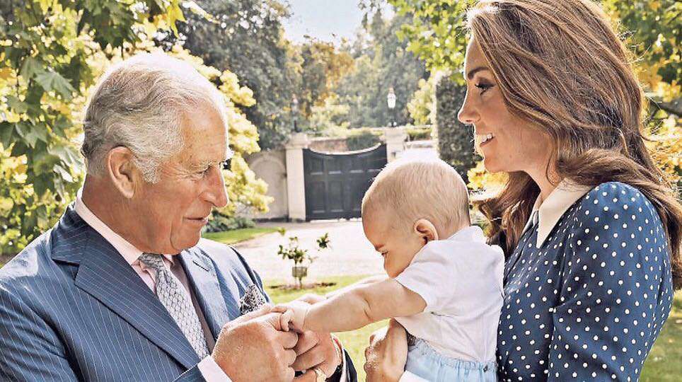 Księżna Kate, książę Louis i książę Karol