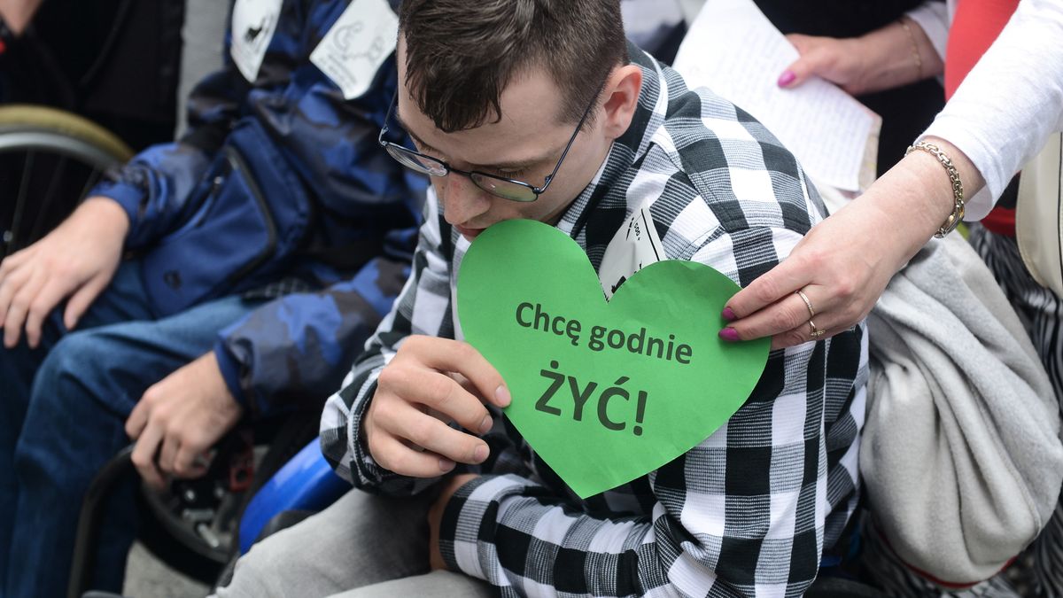 500+ dla niepełnosprawnych. Projekt się tworzy, ale nie wiadomo, kiedy będą wypłaty