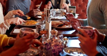 Tak restauracje wyciągają z nas pieniądze, niektóre sposoby są niezwykle sprytne