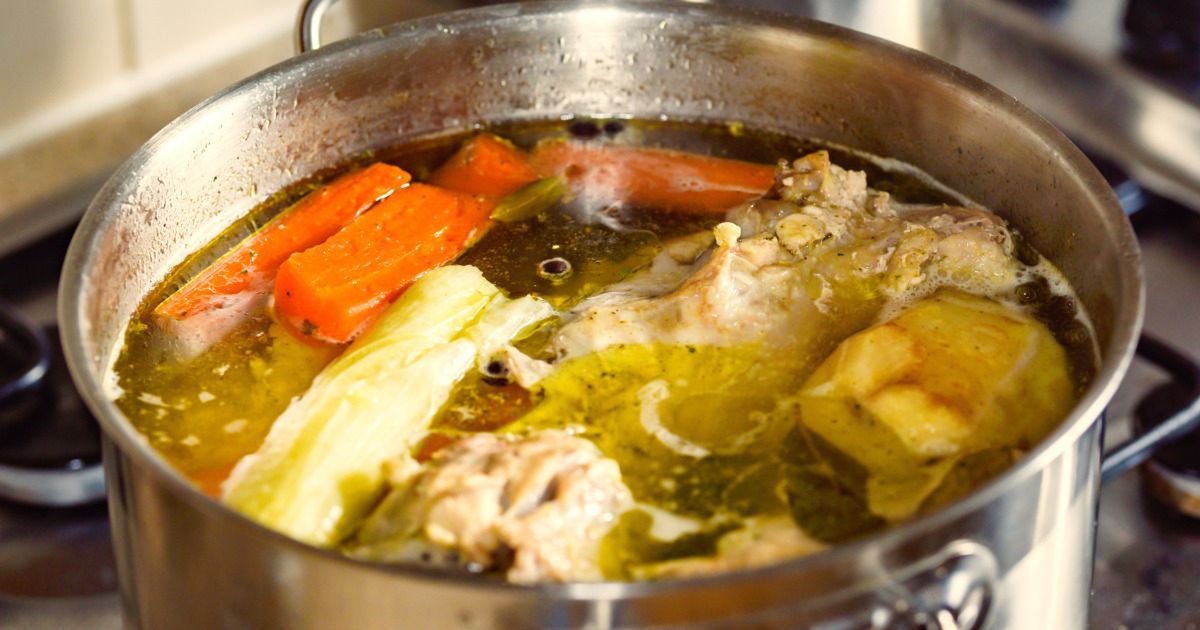 Zimna woda do rosołu