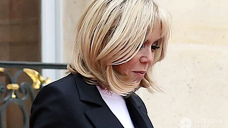 Brigitte Macron nogi