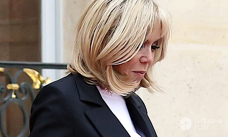 Brigitte Macron nogi