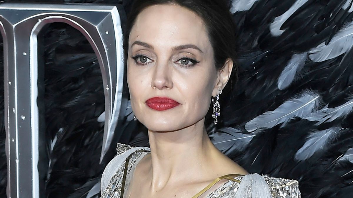 Angelina Jolie nie odebrała nagrody na gali. Wysłała zastępstwo. Dzień wcześniej dotarły do niej przykre wieści