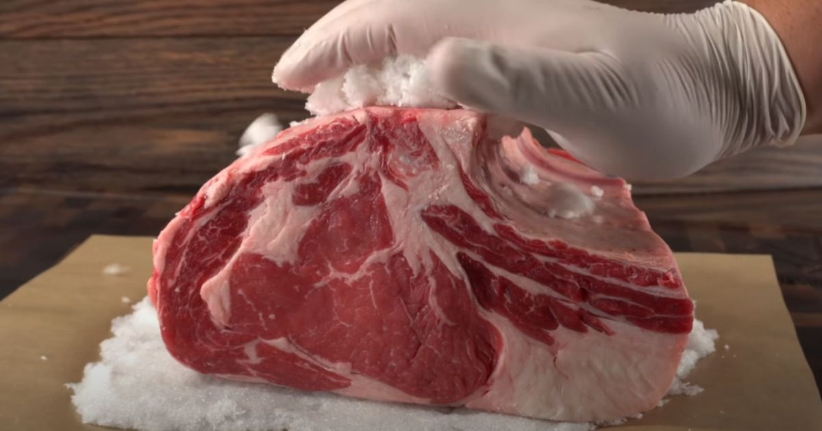 Mięso- Pyszności; Foto, Kadr z materiału na kanale YouTube 
Guga Foods