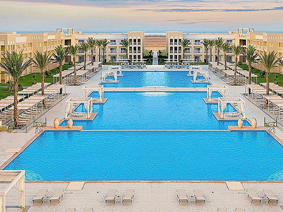 Basen hotelu Jaz Aquaviva w Egipcie 