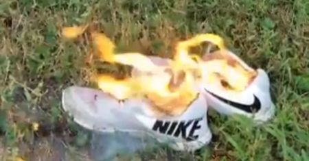 Kontrowersyjna kampania prawdopodobnie opłaci się firmie Nike