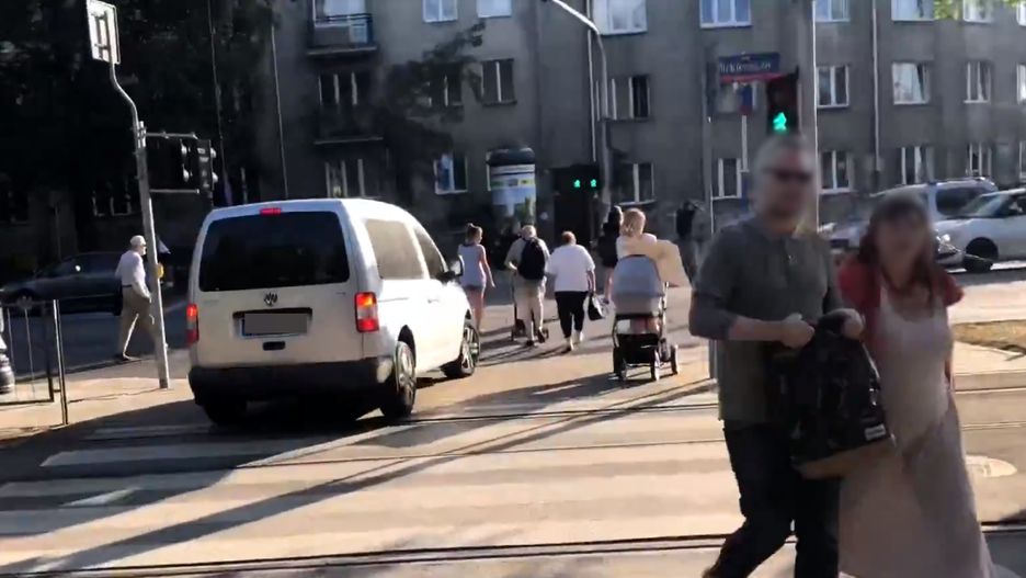 Mężczyzna zaparkował w niedozwolonym miejscu niedaleko placu Wilsona