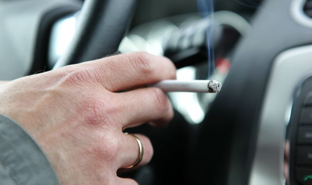 papieros, palenie, dym, samochód,wnętrze, kabina