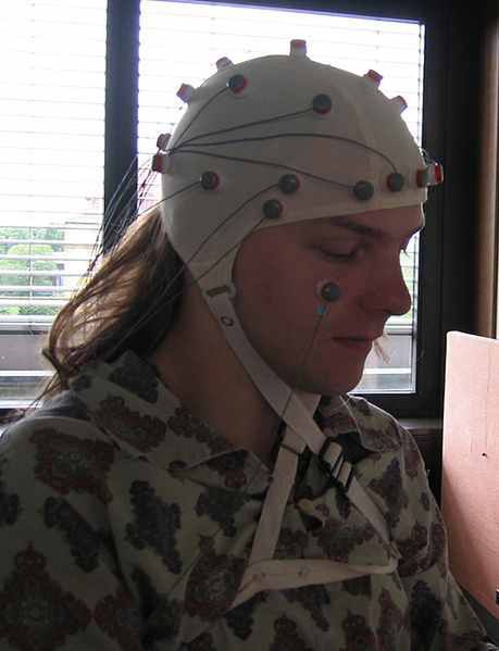 Pacjent w czasie badania EEG 