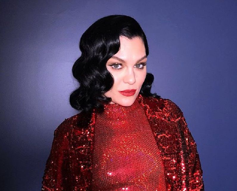 Jessie J zarzuca magazynowi kłamstwo: "To nie jest dziennikarstwo. Nie uczyli cię tego?"
