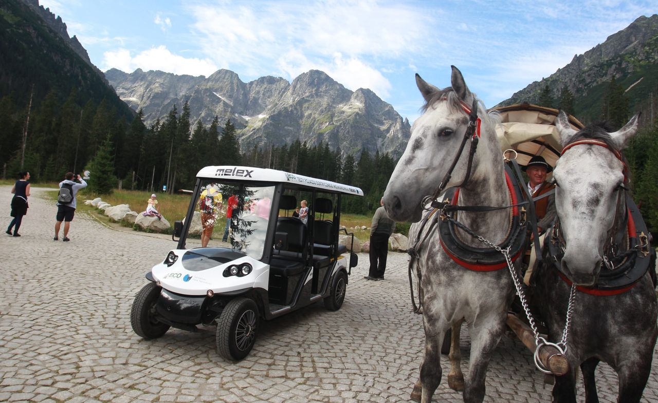 Morskie Oko. Wozy z silnikiem elektrycznym mogą zastąpić konie