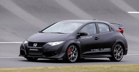 Honda Civic Type R bez kamuflażu