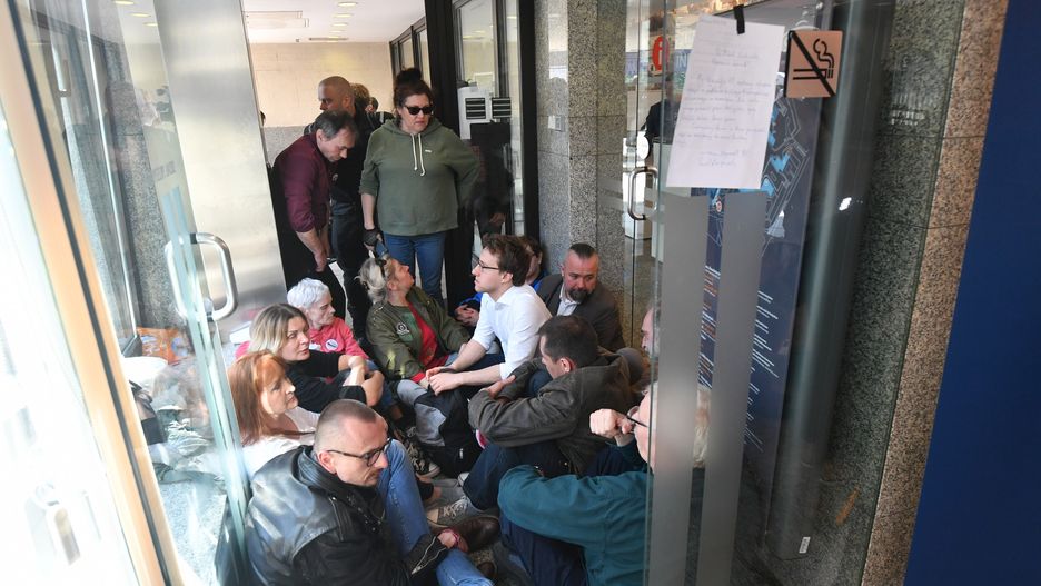 Z powodu zablokowania przez Obywateli RP biura przepustek odnotowano dużo utrudnień 