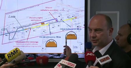 Ekstremalne warunki, wolniejsze postępy. Ratownicy w “Zofiówce” walczą z czasem