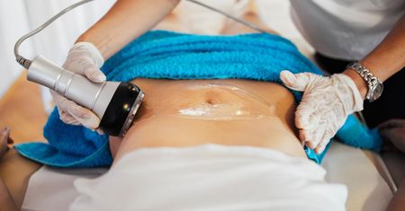 Liposukcja kawitacyjna - wskazania i przeciwwskazania