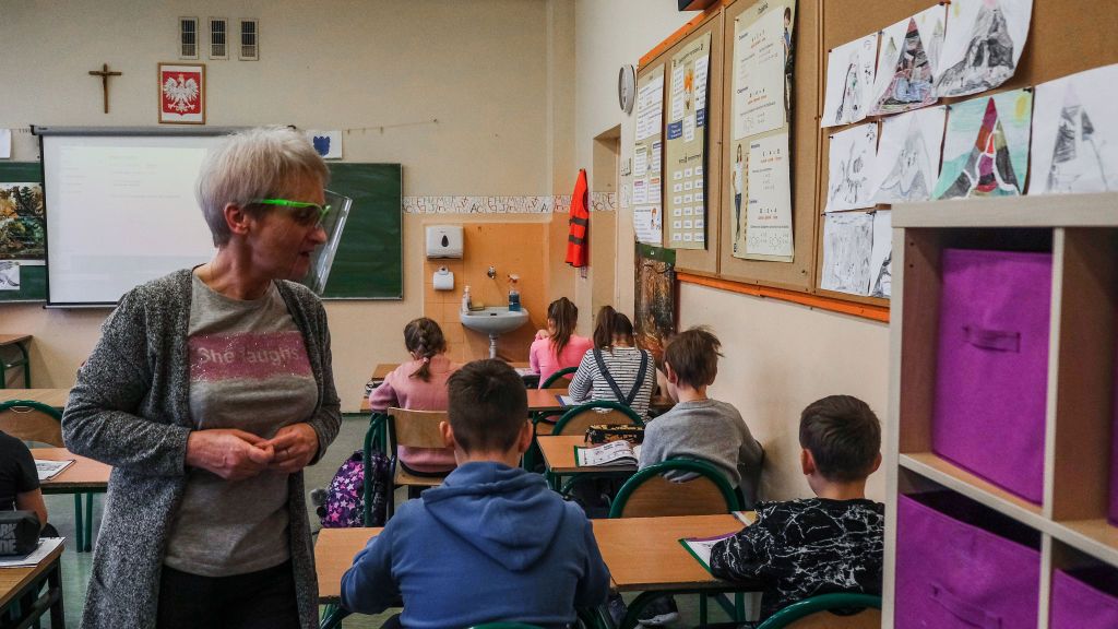 Petycja nauczycieli do MEN. Chodzi o plastykę
