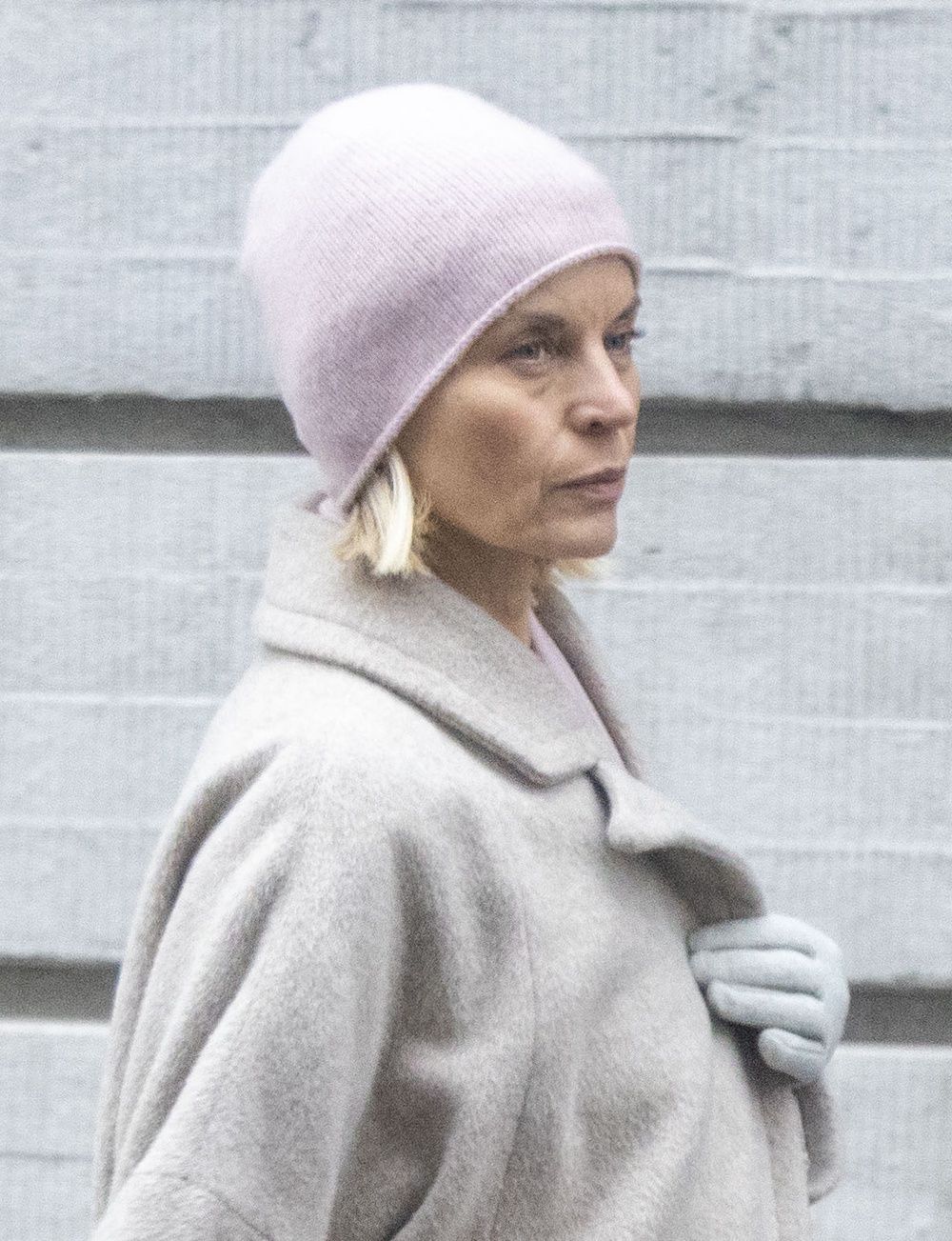 Naturalna Małgorzata Foremniak buszuje po sklepach