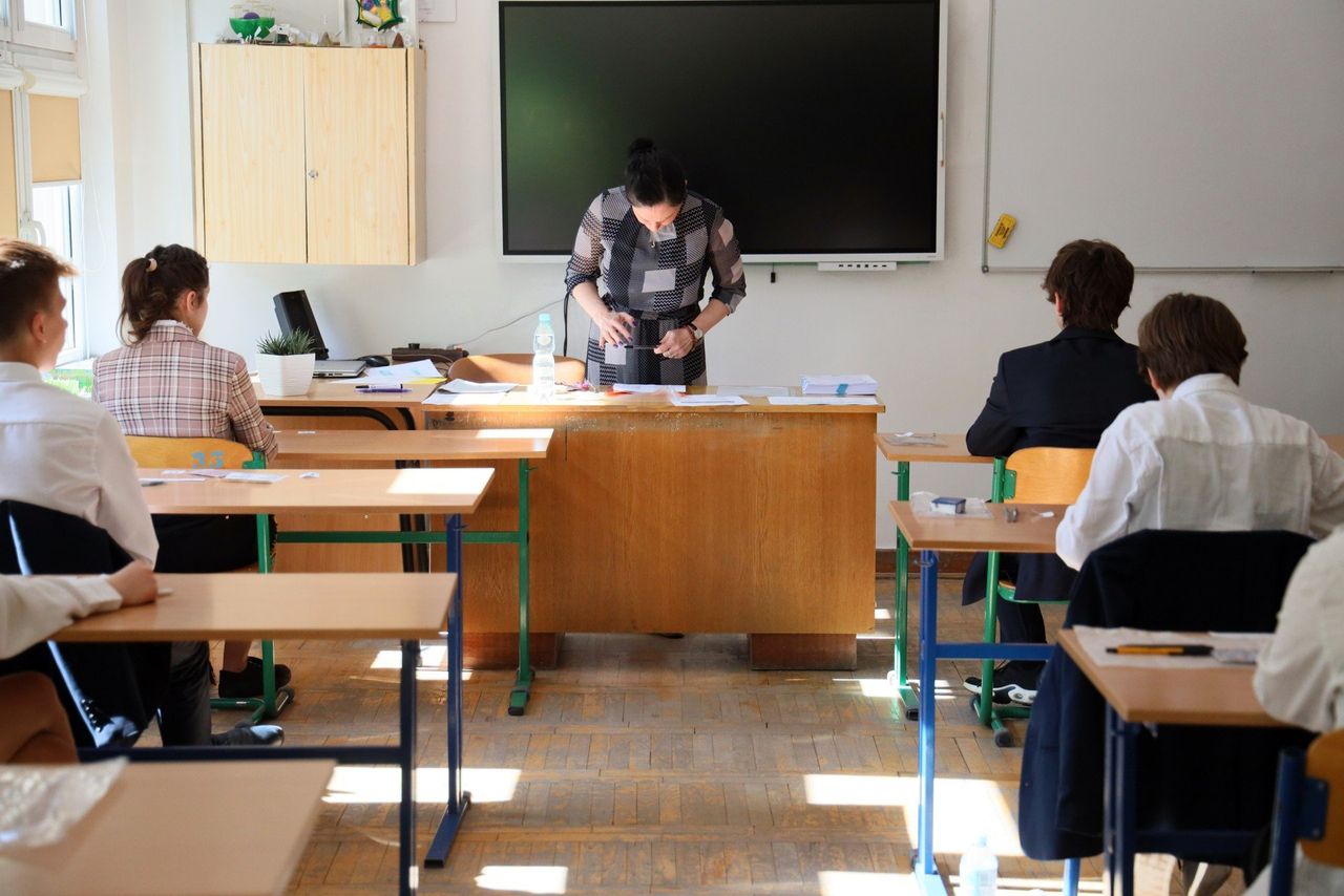 Sondaż: Ponad połowa Polaków popiera wprowadzenie do szkół zajęć z edukacji zdrowotnej