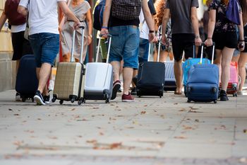 Coraz więcej osób używa tego triku. Wystarczy taśma