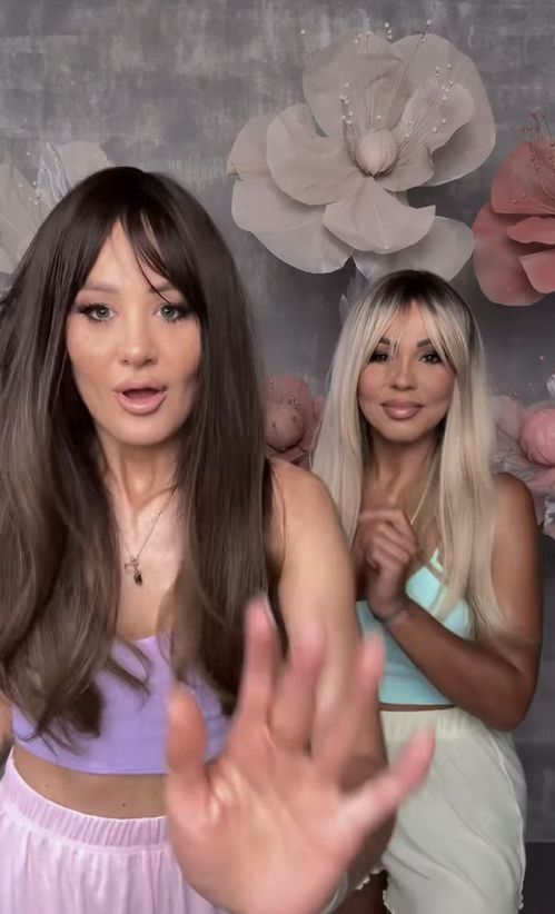 Ewa Mrozowska i Sylwia Bomba
