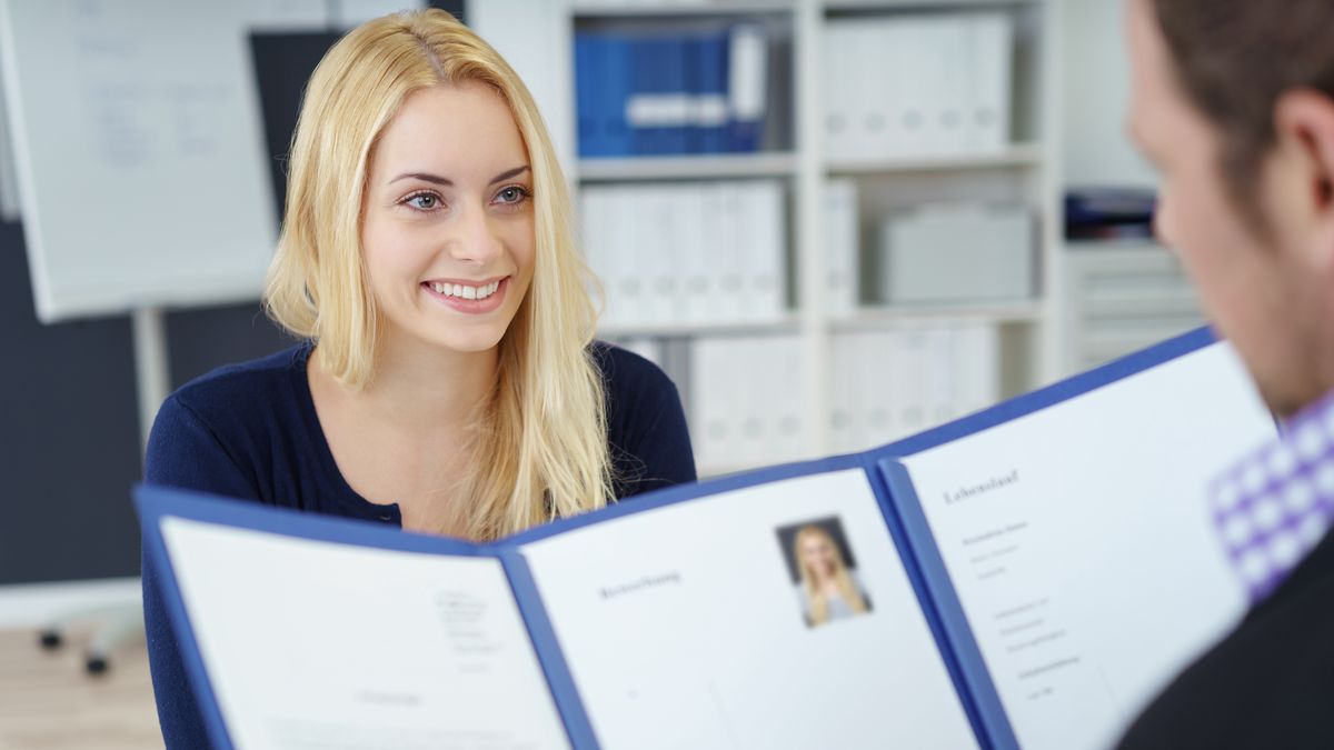 Osoby zmieniające pracę zarabiają o wiele więcej niż ci, którzy w niej pozostają