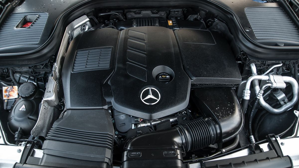 Nowe silniki Mercedesa imponują momentem obrotowym. Kulturą pracy również, ale tylko, gdy się rozgrzeją