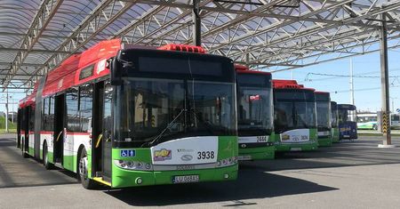 Pożar na terenie zajezdni MPK Lublin przy ul. Grygowej. Straty na pół miliona złotych