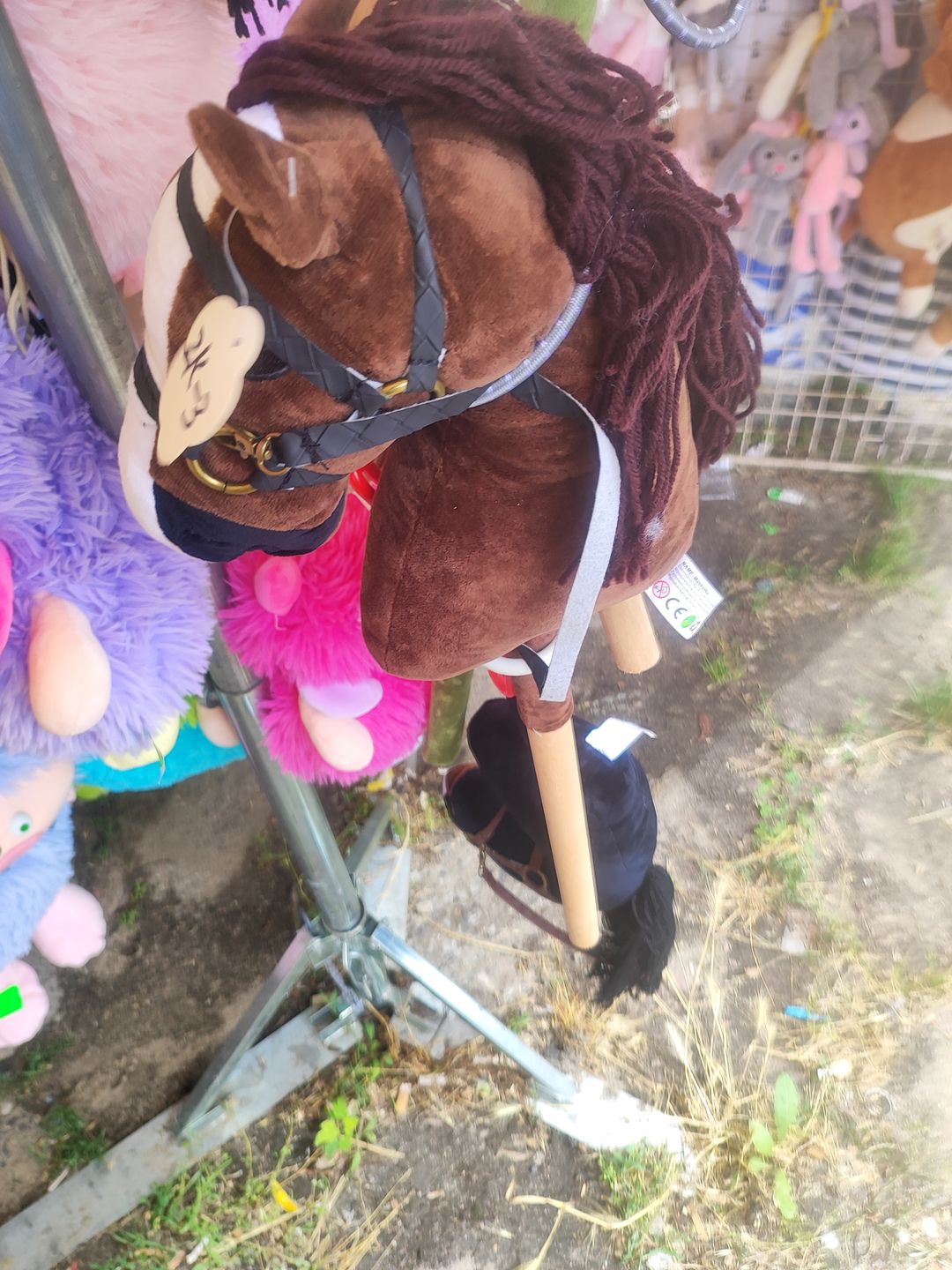 Tak prezentują się pluszowe konie - hobby horse 