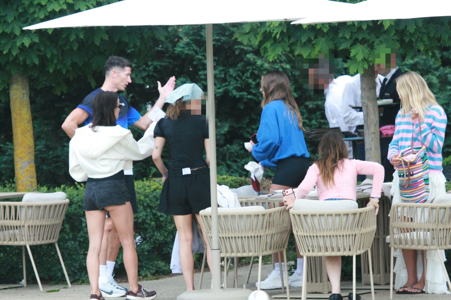 Lewandowscy ze znajomymi w Trójmieście