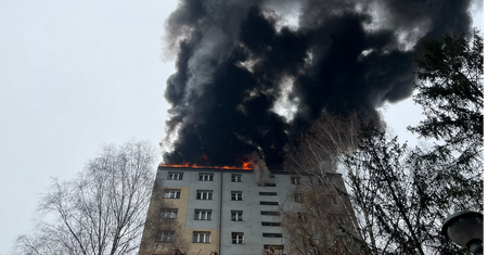 Duży pożar w Czechach. Polscy strażacy ruszyli z pomocą