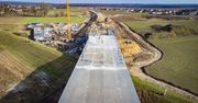Racibórz: Nasunięto ostatni segment mostu nad Odrą