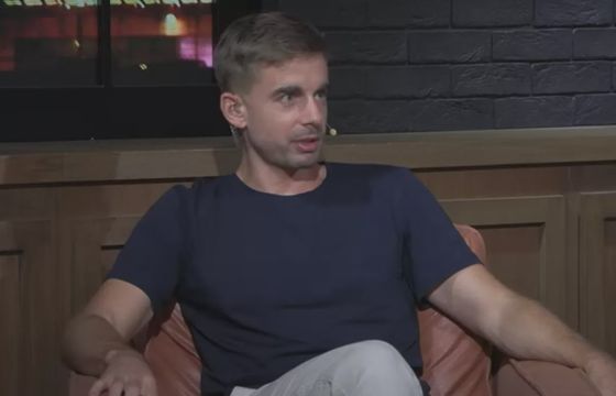 Znany komentator przechodzi z Viaplay do Canal+ Sport