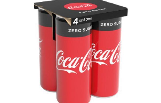 Zgrzewki puszek Coca-Coli bez folii