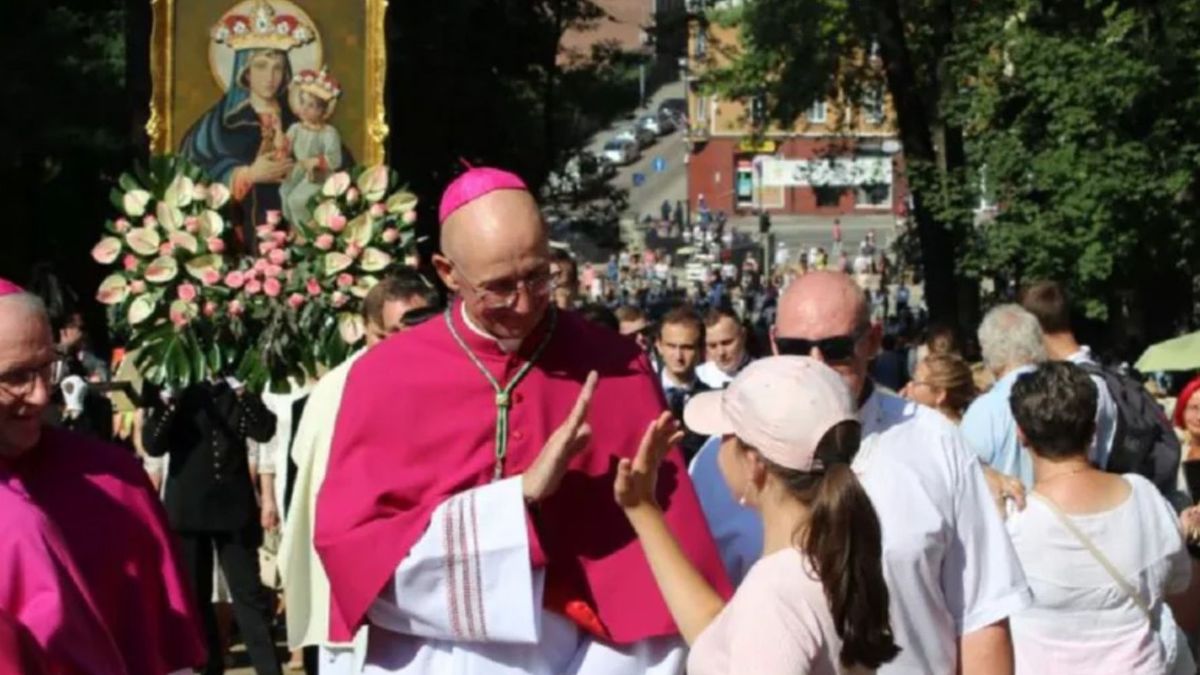 Tyle w 2024 roku kosztuje pielgrzymka. Ceny jak nad Bałtykiem