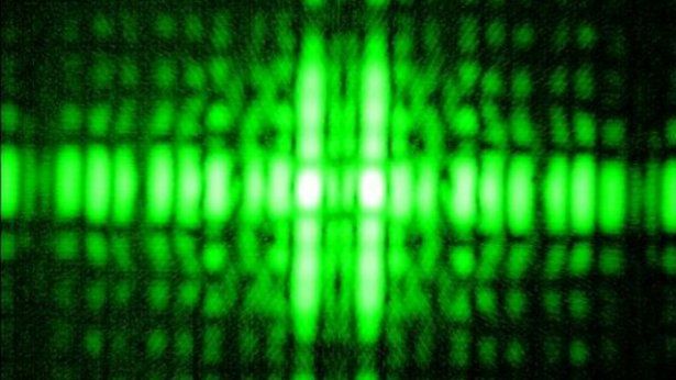 Naukowcy nakręcili film z prędkością 800 bilionów razy większą niż w Hollywood 1