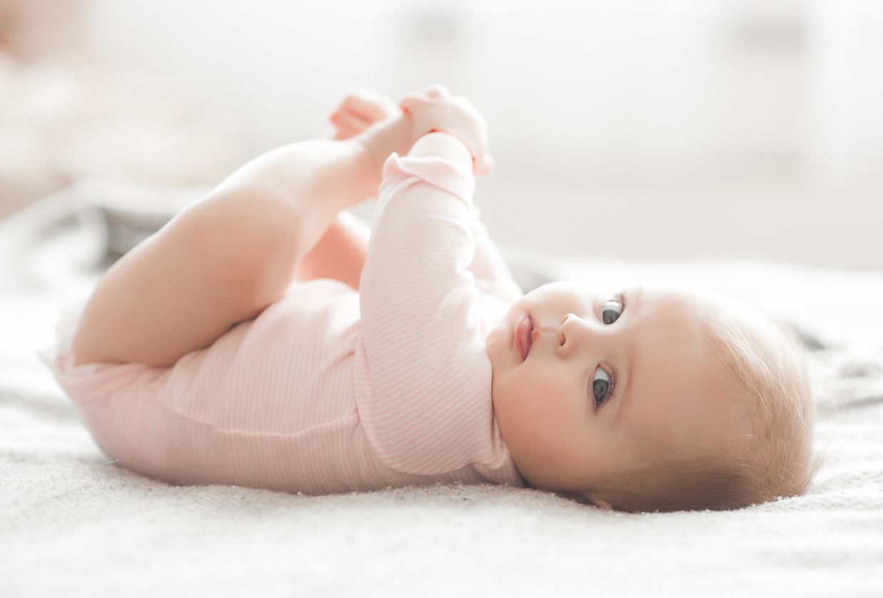 Karmienie piersią zmniejsza ryzyko SIDS o połowę.