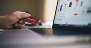 Łazy: Kupiła smartfona. Gdy otworzyła paczkę, nogi się pod nią ugięły