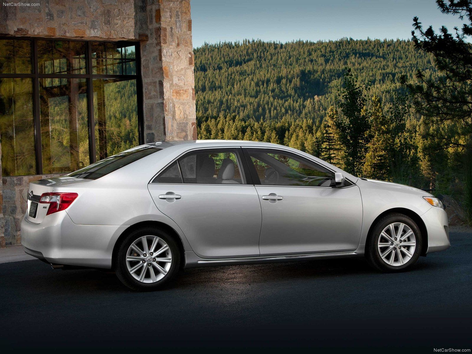 Toyota Camry 15