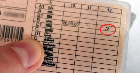 Prawo jazdy z kodem 78. Starsi kierowcy się śmieją
