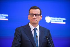 Morawiecki o wsparciu seniorów. Ostrzega przed "lisem w kurniku"