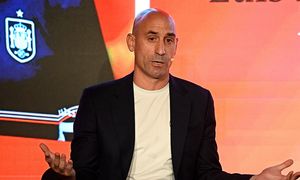 Luis Rubiales obrzucony jajkami. Zaskakujące, kim jest sprawca