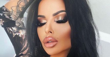 Królowa retuszu Esmeralda Godlewska pozuje do zdjęcia w "NATURALNYM" wydaniu (FOTO)