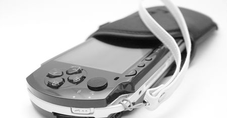 Kolejne mobilne PlayStation na horyzoncie? Sony opatentowało nowy typ nośnika gier