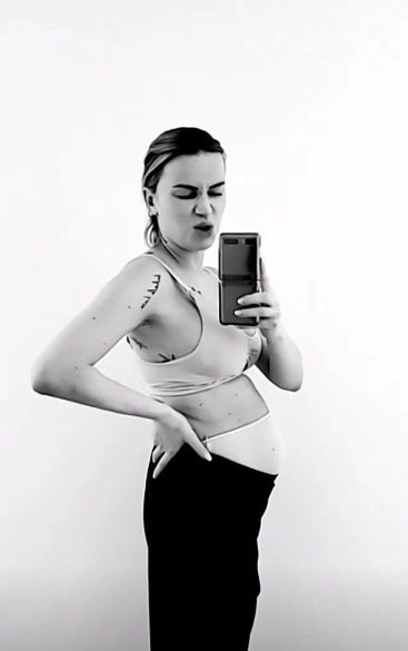Maffashion pokazała, jak karmi piersią