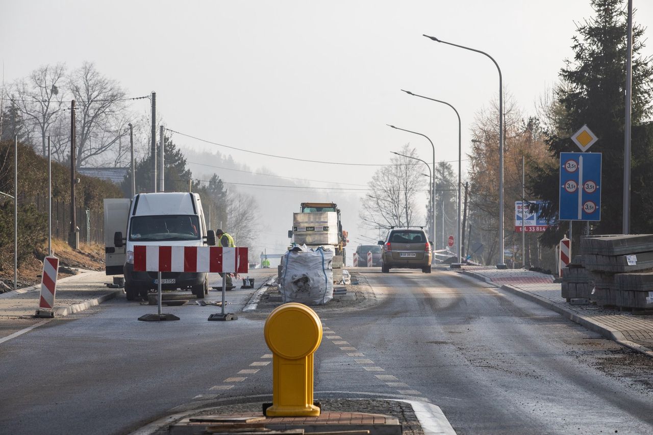 Bielsko-Biała. Dobiegają końca prace na ulicy Żywieckiej w Mikuszowicach Krakowskich.