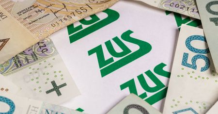 Najwyższa emerytura w Polsce wynosi 54 072 zł. Najniższa — zaledwie 2 grosze