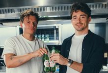 Mariusz Mac i Charles Leclerc w reklamie Peroni Nastro Azurro